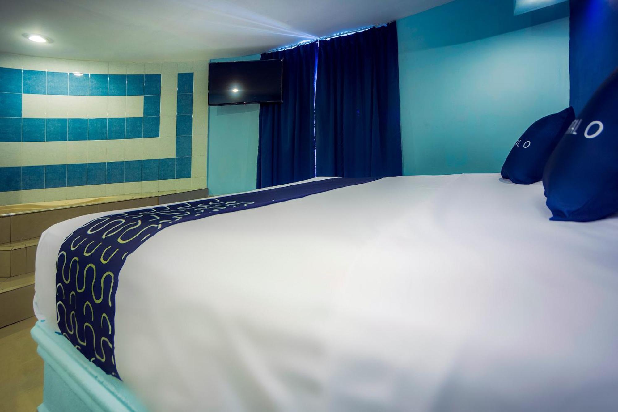 Capital O Hotel Diro, Μοντερέι Εξωτερικό φωτογραφία