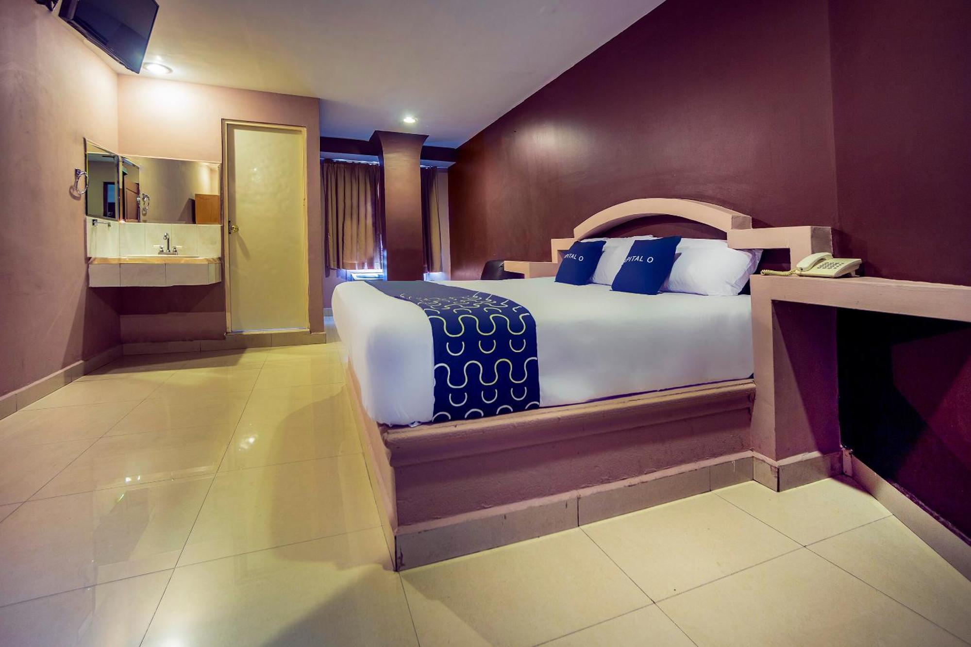 Capital O Hotel Diro, Μοντερέι Εξωτερικό φωτογραφία
